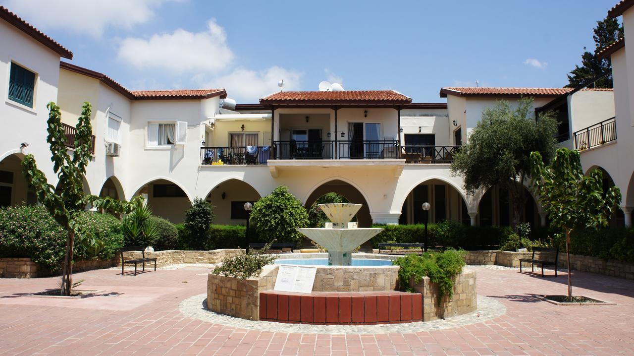 Limnaria Westpark 129 Apartamento Paphos Exterior foto